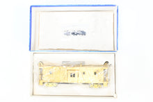 Load image into Gallery viewer, HO Brass Balboa WP - Western Pacific Outside Braced Bay Window Caboose
