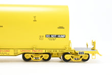 Load image into Gallery viewer, HO Brass CON OMI - Overland Models, Inc. UP - Union Pacific NASA Shuttle Solid Rocket Motor Rail Car Factory Painted No. 50027

