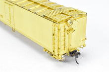 Load image into Gallery viewer, HO Brass OMI - Overland Models, Inc. ATSF - Santa Fe SFRD RR-37 Class 50&#39; Ice Bunker Wood Refrigerator Car
