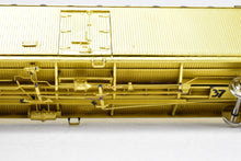 Load image into Gallery viewer, HO Brass OMI - Overland Models, Inc. ATSF - Santa Fe SFRD RR-37 Class 50&#39; Ice Bunker Wood Refrigerator Car
