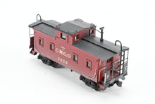 Load image into Gallery viewer, HO Brass Hallmark Models GM&amp;O - Gulf Mobile &amp; Ohio Wood Sheathed Caboose CP No. 2829 w/ Light Weathering
