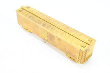 Load image into Gallery viewer, HO Brass Trains Inc. Various Roads REA - Railway Express Agency 50&#39; Wood Express Reefer
