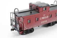 Load image into Gallery viewer, HO Brass Hallmark Models GM&amp;O - Gulf Mobile &amp; Ohio Wood Sheathed Caboose CP No. 2829 w/ Light Weathering
