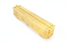 Load image into Gallery viewer, HO Brass Trains Inc. Various Roads REA - Railway Express Agency 50&#39; Wood Express Reefer
