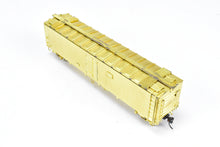Load image into Gallery viewer, HO Brass OMI - Overland Models, Inc. ATSF - Santa Fe SFRD RR-42 Class 50&#39; Ice Bunker Steel Refrigerator Car
