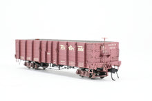 Load image into Gallery viewer, HOn3 Blackstone Models D&amp;RGW - Denver &amp; Rio Grande Western High Side Gondola Flying Grande Herald No. 9206
