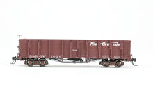 Load image into Gallery viewer, HOn3 Blackstone Models D&amp;RGW - Denver &amp; Rio Grande Western High Side Gondola Flying Grande Herald No. 1039
