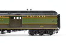 Load image into Gallery viewer, HO Brass W&amp;R Enterprises NP - Northern Pacific Truss Rod Baggage Cr Nos. 1517 - 1576 Factory Painted 1946 NCL No. 1547
