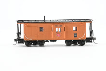 Load image into Gallery viewer, HO Scratch Built MILW - Milwaukee Road Thrall Bay Window Caboose CP No. 992115 REBOXX
