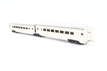Load image into Gallery viewer, HO Brass Soho SP - Southern Pacific No. 2457 Articulated Coach Smooth Side
