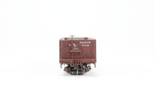 Load image into Gallery viewer, HOn3 Blackstone Models D&amp;RGW - Denver &amp; Rio Grande Western High Side Gondola Flying Grande Herald No. 1012
