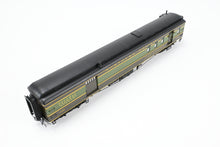 Load image into Gallery viewer, HO Brass W&amp;R Enterprises NP - Northern Pacific Mail &amp; Express Car 1427 - 1430 Factory Painted 1946 NCL No. 1428
