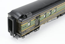 Load image into Gallery viewer, HO Brass W&amp;R Enterprises NP - Northern Pacific Mail &amp; Express Car 1427 - 1430 Factory Painted 1946 NCL No. 1428
