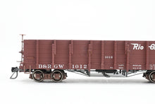 Load image into Gallery viewer, HOn3 Blackstone Models D&amp;RGW - Denver &amp; Rio Grande Western High Side Gondola Flying Grande Herald No. 1012
