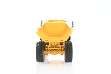 Load image into Gallery viewer, HO Brass CON CMC - Classic Mint Collectibles John Deere 250D Articulated Dump Truck Factory Painted
