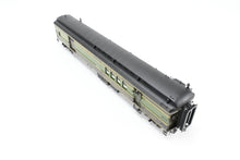 Load image into Gallery viewer, HO Brass W&amp;R Enterprises NP - Northern Pacific Mail &amp; Express Car 1402 - 1421 Factory Painted 1946 NCL No. 1407
