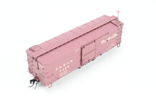 Load image into Gallery viewer, HOn3 Blackstone Models D&amp;RGW - Denver &amp; Rio Grande Western 30&#39; Box Car Flying Grande Herald No. 3425
