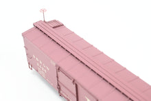 Load image into Gallery viewer, HOn3 Blackstone Models D&amp;RGW - Denver &amp; Rio Grande Western 30&#39; Box Car Flying Grande Herald No. 3425
