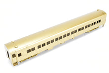 Load image into Gallery viewer, HO Brass Oriental Limited GN - Great Northern Heavyweight Streamstyled Deluxe Coach Nos. 944-949
