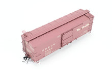 Load image into Gallery viewer, HOn3 Blackstone Models D&amp;RGW - Denver &amp; Rio Grande Western 30&#39; Box Car Flying Grande Herald No. 3028
