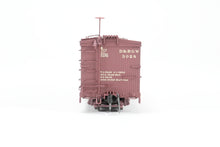 Load image into Gallery viewer, HOn3 Blackstone Models D&amp;RGW - Denver &amp; Rio Grande Western 30&#39; Box Car Flying Grande Herald No. 3028
