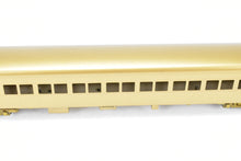 Load image into Gallery viewer, HO Brass Oriental Limited GN - Great Northern Heavyweight Streamstyled Deluxe Coach Nos. 944-949
