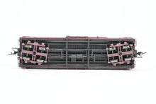 Load image into Gallery viewer, HOn3 Blackstone Models D&amp;RGW - Denver &amp; Rio Grande Western 30&#39; Box Car Flying Grande Herald No. 3028
