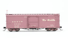 Load image into Gallery viewer, HOn3 Blackstone Models D&amp;RGW - Denver &amp; Rio Grande Western 30&#39; Box Car Flying Grande Herald No. 3044
