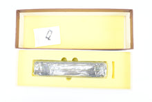 Load image into Gallery viewer, HO Brass W&amp;R Enterprises NP - Northern Pacific Mail Storage Car Version 3 Factory Painted 1946 NCL No. 91
