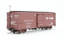 Load image into Gallery viewer, HOn3 Blackstone Models D&amp;RGW - Denver &amp; Rio Grande Western 30&#39; Box Car Flying Grande Herald No. 3000
