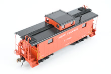 Load image into Gallery viewer, HO Brass OMI - Overland Models, Inc. NH - New Haven NE-5 Steel Caboose FP #C-512
