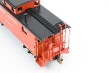 Load image into Gallery viewer, HO Brass OMI - Overland Models, Inc. NH - New Haven NE-5 Steel Caboose FP #C-512
