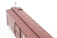 Load image into Gallery viewer, HOn3 Blackstone Models D&amp;RGW - Denver &amp; Rio Grande Western 30&#39; Box Car Flying Grande Herald No. 3000
