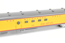 Load image into Gallery viewer, HO Brass The Palace Car Company MILW - Milwaukee Road 85&#39; RPO WRONG BOX CP
