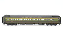 Load image into Gallery viewer, HO Brass W&amp;R Enterprises NP - Northern Pacific Heavyweight Coach Nos. 1206 - 1227 w/Air Conditioning Factory Painted 1946 NCL No. 1210
