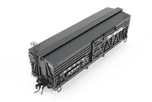 Load image into Gallery viewer, HOn3 Blackstone Models D&amp;RGW - Denver &amp; Rio Grande Western 5500 Series 30&#39; Double Deck Stock Car Flying Grande Herald No. 5609
