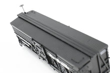 Load image into Gallery viewer, HOn3 Blackstone Models D&amp;RGW - Denver &amp; Rio Grande Western 5500 Series 30&#39; Double Deck Stock Car Flying Grande Herald No. 5609
