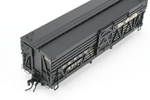 Load image into Gallery viewer, HOn3 Blackstone Models D&amp;RGW - Denver &amp; Rio Grande Western 5500 Series 30&#39; Double Deck Stock Car Flying Grande Herald No. 5710
