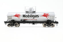 Load image into Gallery viewer, Gauge 1 - 1:32nd Scale Brass PSC - Precision Scale Co. Various Roads 8,000 Gallon Tank Car Factory Painted SVOX - Mobil Gas No. 78901
