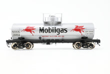 Load image into Gallery viewer, Gauge 1 - 1:32nd Scale Brass PSC - Precision Scale Co. Various Roads 8,000 Gallon Tank Car Factory Painted SVOX - Mobil Gas No. 78901
