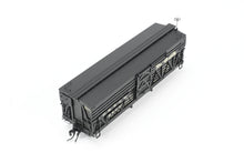 Load image into Gallery viewer, HOn3 Blackstone Models D&amp;RGW - Denver &amp; Rio Grande Western 5500 Series 30&#39; Double Deck Stock Car Flying Grande Herald No. 5803
