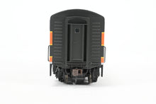 Load image into Gallery viewer, HO Athearn Genesis GN - Great Northern EMD F3-A/F3-B/F3-B/F3-A Phase IV Freight Set Factory Decorated &quot;Empire Builder&quot; Scheme
