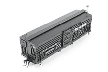Load image into Gallery viewer, HOn3 Blackstone Models D&amp;RGW - Denver &amp; Rio Grande Western 30&#39; Stock Car Flying Grande No. 5575

