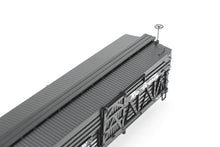 Load image into Gallery viewer, HOn3 Blackstone Models D&amp;RGW - Denver &amp; Rio Grande Western 30&#39; Stock Car Flying Grande No. 5575
