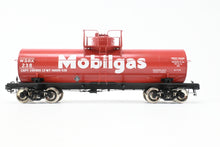 Load image into Gallery viewer, Gauge 1 - 1:32nd Scale Brass PSC - Precision Scale Co. Various Roads 8,000 Gallon Tank Car Factory Painted WSRX - Mobil Gas No. 238
