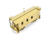 Load image into Gallery viewer, HO Brass Oriental Limited GN - Great Northern 25 Foot Yard Service Caboose
