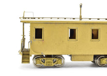 Load image into Gallery viewer, HO Brass Oriental Limited GN - Great Northern 25 Foot Yard Service Caboose
