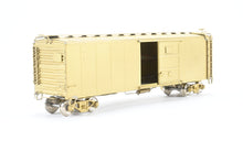 Load image into Gallery viewer, HO Brass Oriental Limited C&amp;O – Chesapeake &amp; Ohio Steel 40’ Box Car 8800-9499
