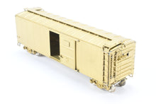 Load image into Gallery viewer, HO Brass Oriental Limited C&amp;O – Chesapeake &amp; Ohio Steel 40’ Box Car 8800-9499
