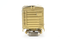 Load image into Gallery viewer, HO Brass Oriental Limited C&amp;O – Chesapeake &amp; Ohio Steel 40’ Box Car 8800-9499
